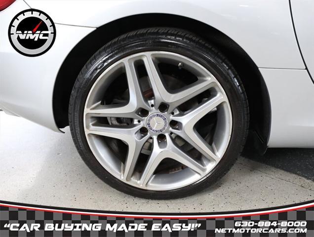 Photo of 2015 Diamond Silver Metallic Mercedes-Benz SLK-Class