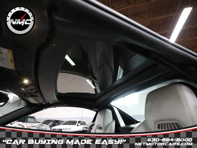 Photo of 2015 Diamond Silver Metallic Mercedes-Benz SLK-Class