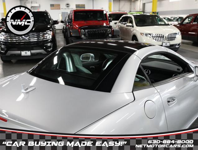 Photo of 2015 Diamond Silver Metallic Mercedes-Benz SLK-Class