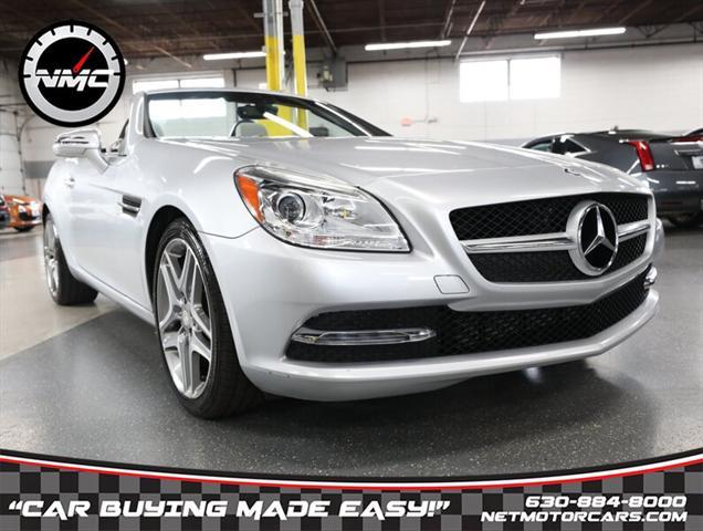 Photo of 2015 Diamond Silver Metallic Mercedes-Benz SLK-Class