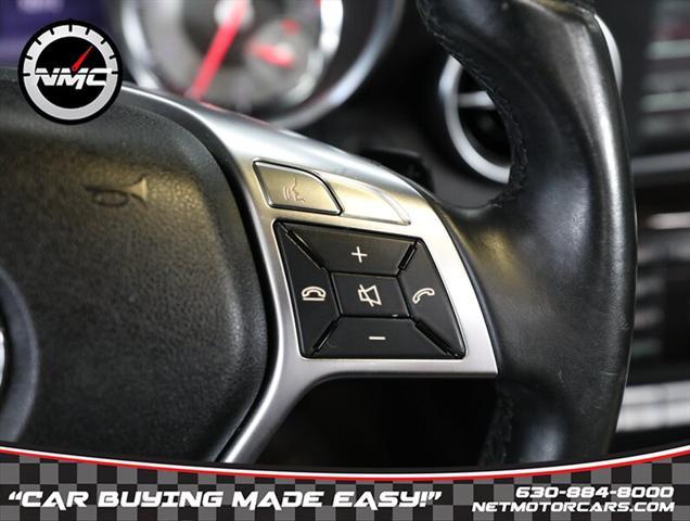 Photo of 2015 Diamond Silver Metallic Mercedes-Benz SLK-Class