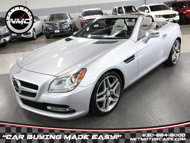 Photo of 2015 Diamond Silver Metallic Mercedes-Benz SLK-Class