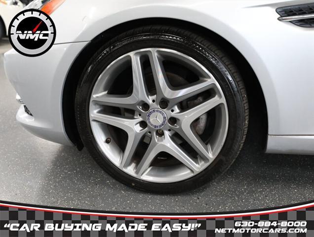 Photo of 2015 Diamond Silver Metallic Mercedes-Benz SLK-Class