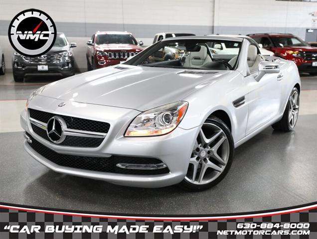Photo of 2015 Diamond Silver Metallic Mercedes-Benz SLK-Class