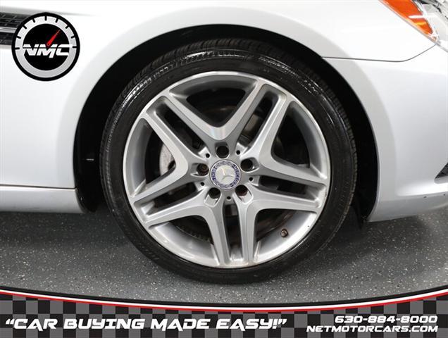 Photo of 2015 Diamond Silver Metallic Mercedes-Benz SLK-Class