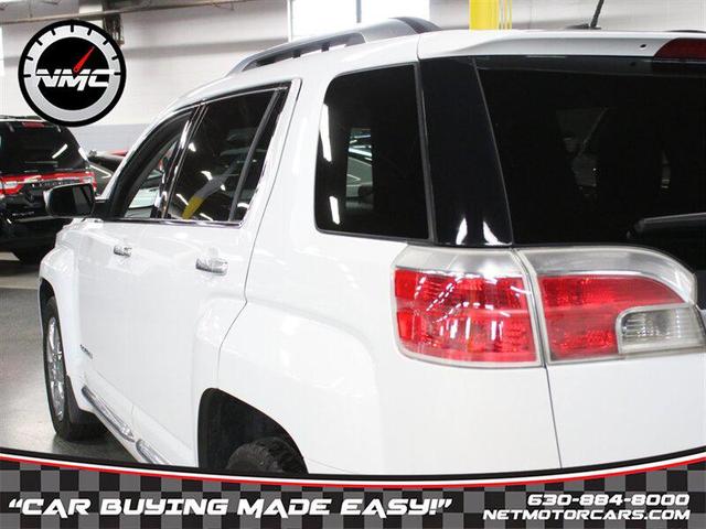 Photo of 2015 Summit White GMC Terrain