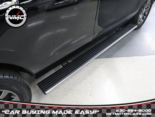 Photo of 2020 Agate Black Ford Expedition