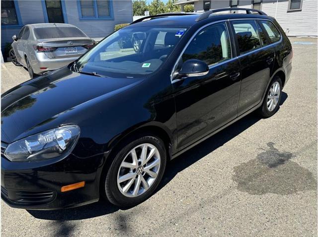 Photo of 2010 Black Volkswagen Jetta