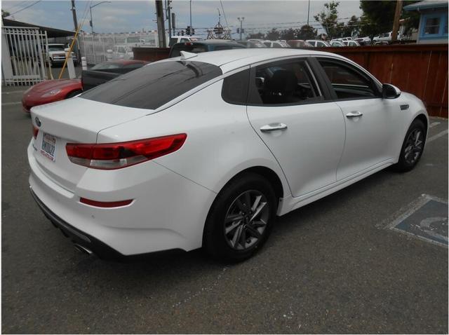 Photo of 2020 White Kia Optima