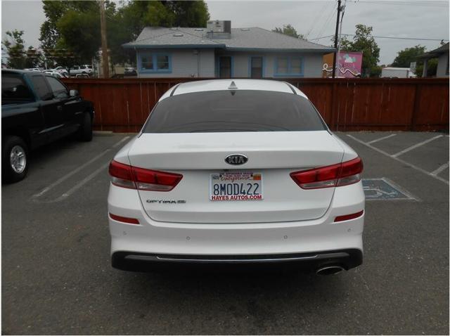 Photo of 2020 White Kia Optima