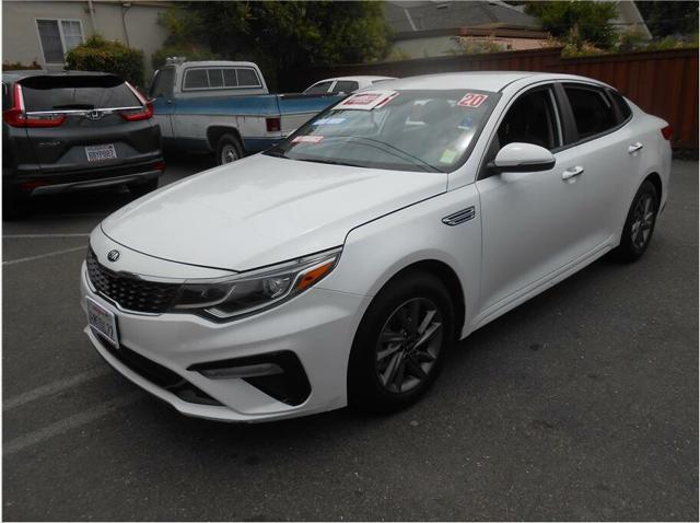 Photo of 2020 White Kia Optima