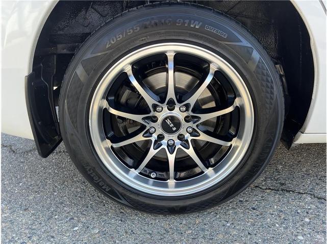 Photo of 2014 White Scion xB