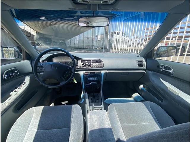 Photo of 1997 Green Honda Accord