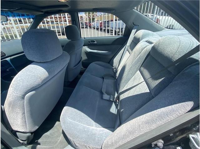 Photo of 1997 Green Honda Accord