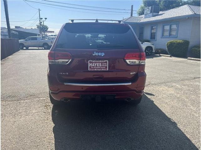 Photo of 2015 Red Jeep Grand Cherokee