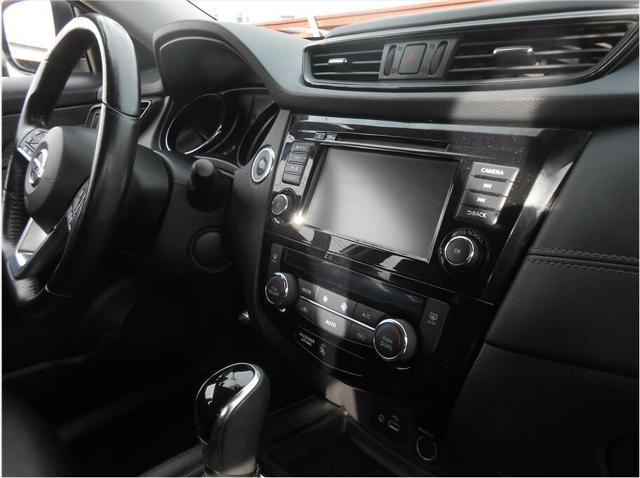 Photo of 2018 Silver Nissan Rogue