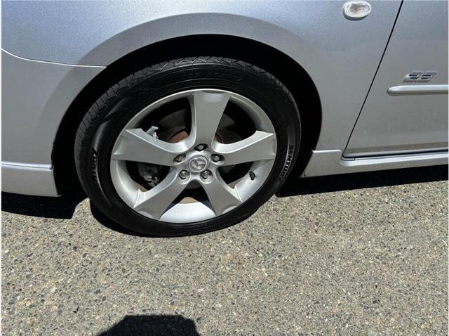Photo of 2006 Silver Mazda Mazda3