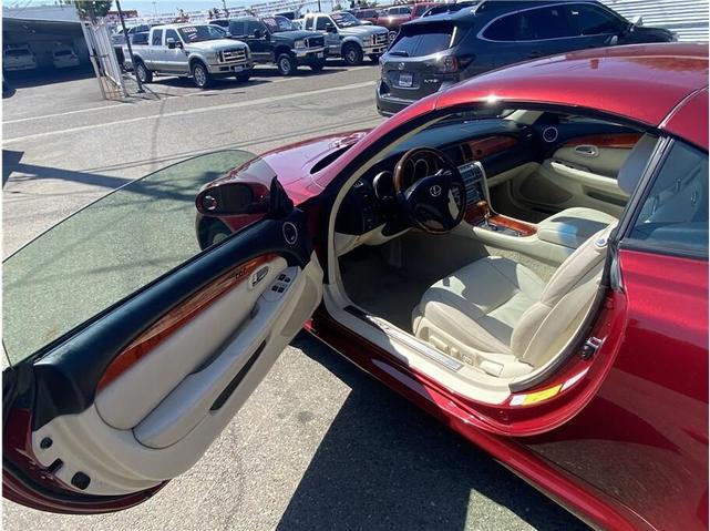 Photo of 2006 Red Lexus SC 430