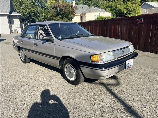 1990 Mercury Topaz