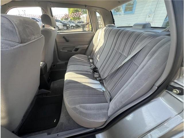 Photo of 1990 Silver Mercury Topaz