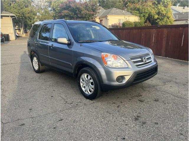Photo of 2005 Silver Honda CR-V