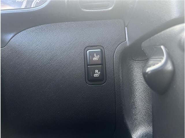 Photo of 2005 Silver Honda CR-V