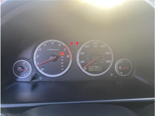 Photo of 2005 Silver Honda CR-V