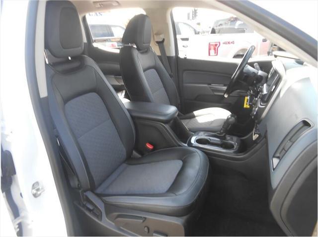 Photo of 2017 White Chevrolet Colorado