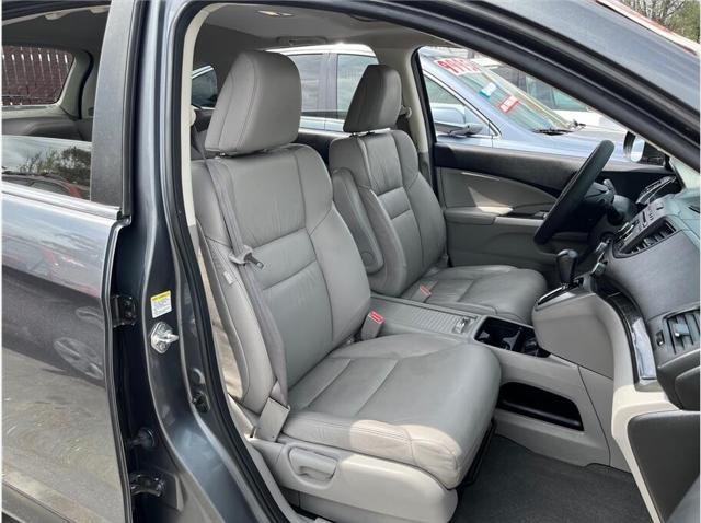 Photo of 2013 Gray Honda CR-V