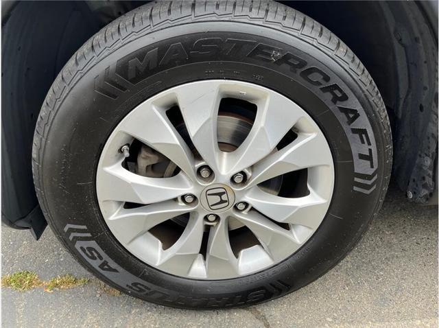 Photo of 2013 Gray Honda CR-V