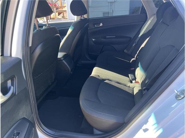 Photo of 2019 White Kia Optima