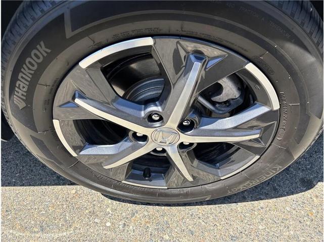 Photo of 2023 White Honda HR-V