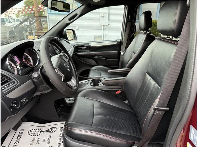 Photo of 2019 Burgundy Dodge Grand Caravan