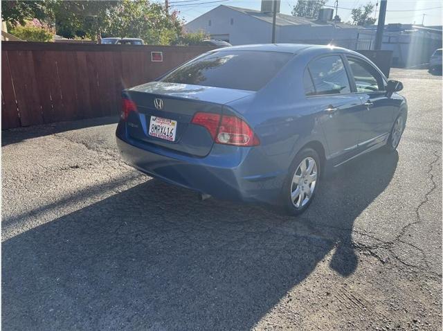 Photo of 2008 Blue Honda Civic