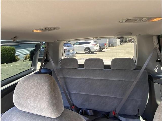 Photo of 2001 Gray Honda Odyssey