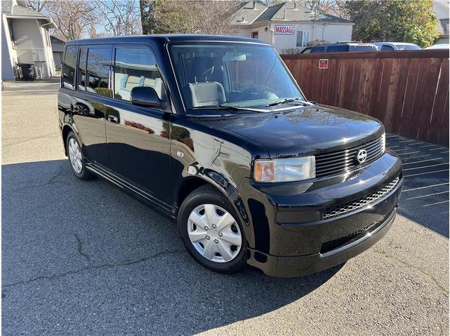 Photo of 2004 Black Scion xB