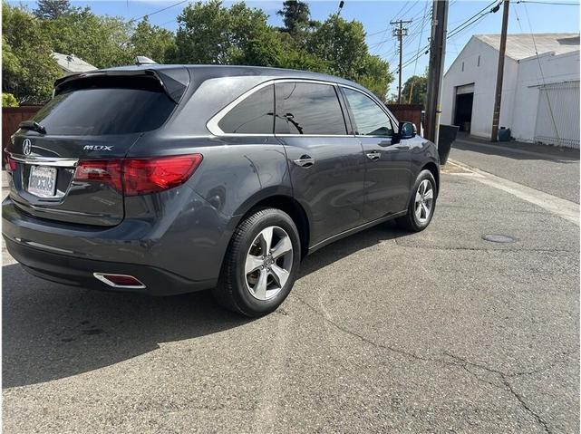 Photo of 2015 Gray Acura MDX