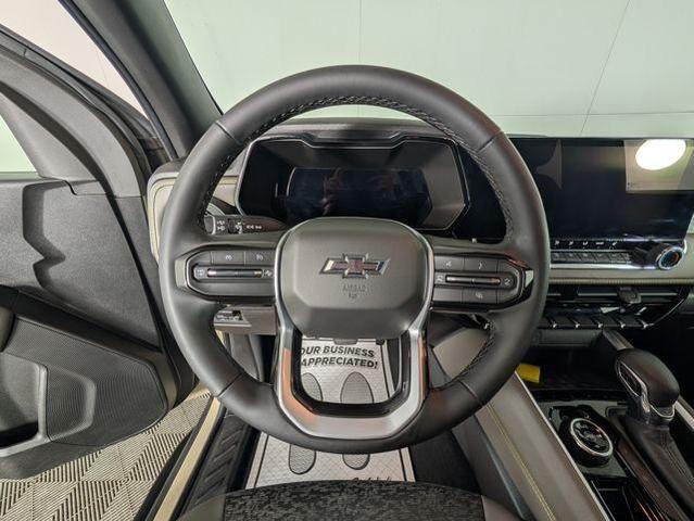 Photo of 2024 Sand Dune Metallic Chevrolet Colorado