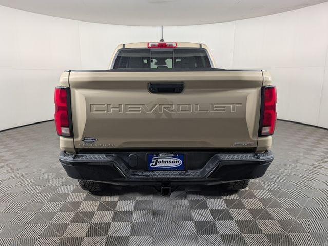 Photo of 2024 Sand Dune Metallic Chevrolet Colorado
