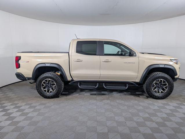 Photo of 2024 Sand Dune Metallic Chevrolet Colorado