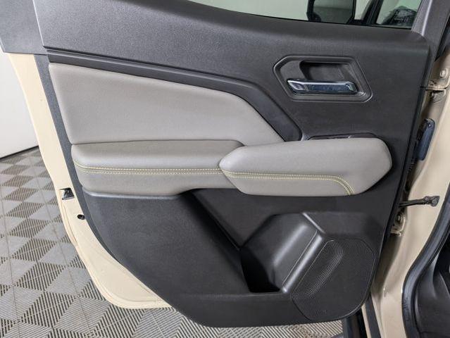 Photo of 2024 Sand Dune Metallic Chevrolet Colorado