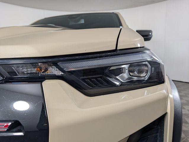 Photo of 2024 Sand Dune Metallic Chevrolet Colorado
