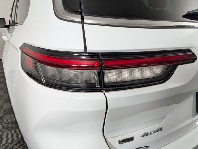 Photo of 2022 Bright White Clearcoat Jeep Grand Cherokee L