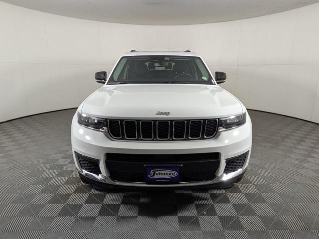 Photo of 2022 Bright White Clearcoat Jeep Grand Cherokee L