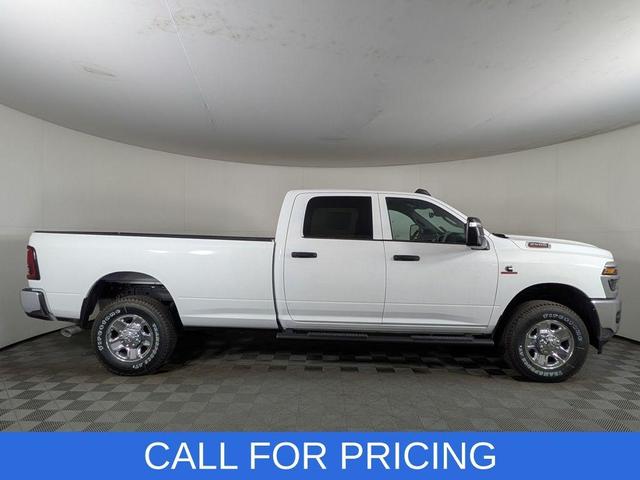 Photo of 2025 Bright White Clearcoat RAM 2500