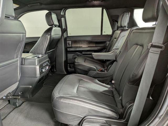 Photo of 2019 Magnetic Metallic Ford Expedition