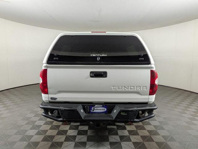 Photo of 2019 Super White Toyota Tundra