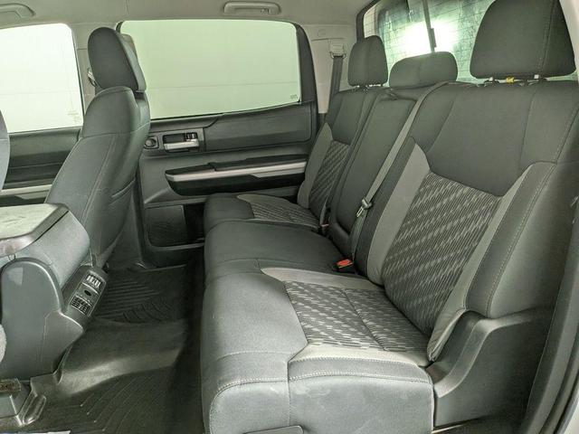 Photo of 2019 Super White Toyota Tundra
