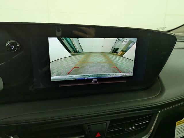 Photo of 2026 Summit White Buick Encore GX