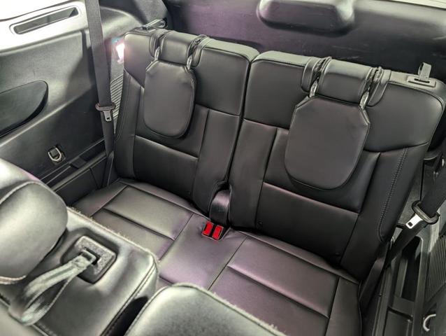 Photo of 2023 Gray Metallic Ford Explorer